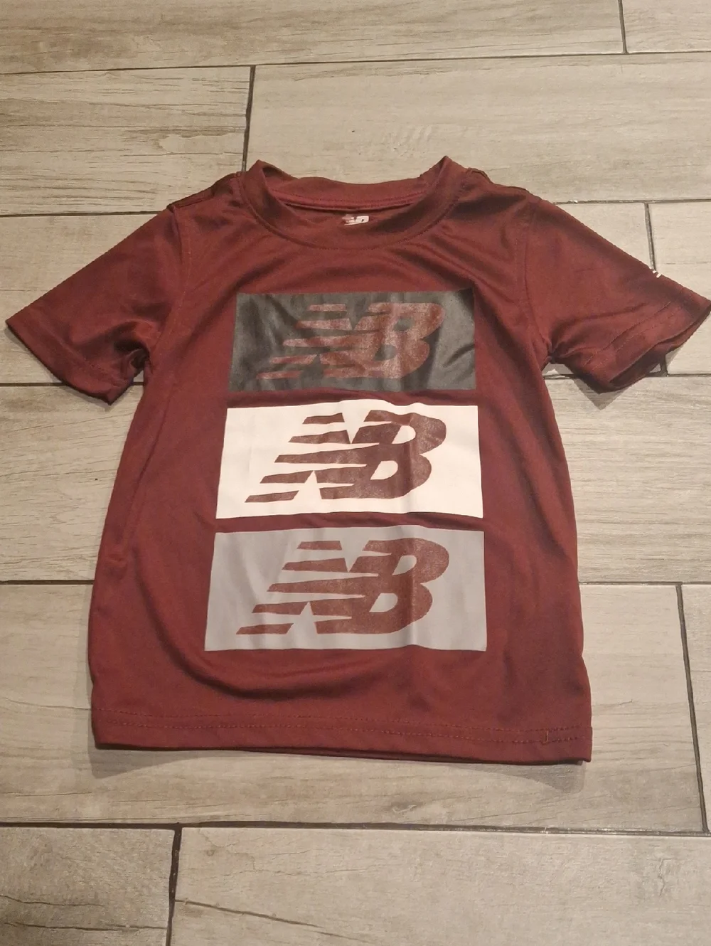🍦New Balance Kids' Maroon Logo Graphic Tee